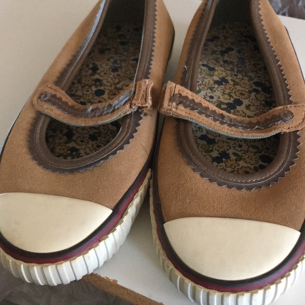 Unknown brand size 8 leather upper use slip on